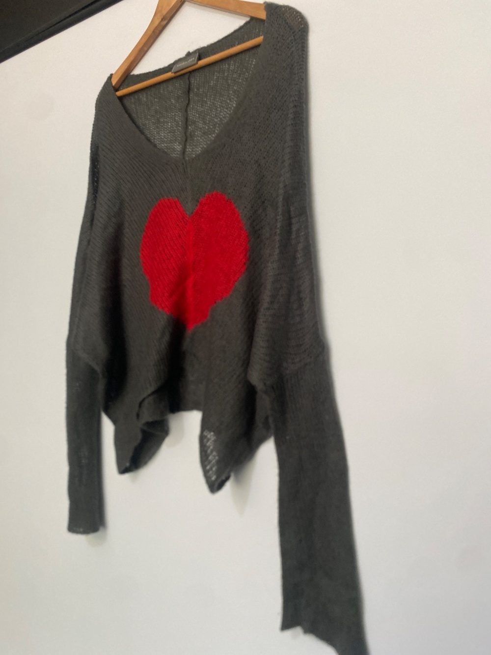 Wooden Ships M/L Heart Knit Sweater - Picture 8 of 10